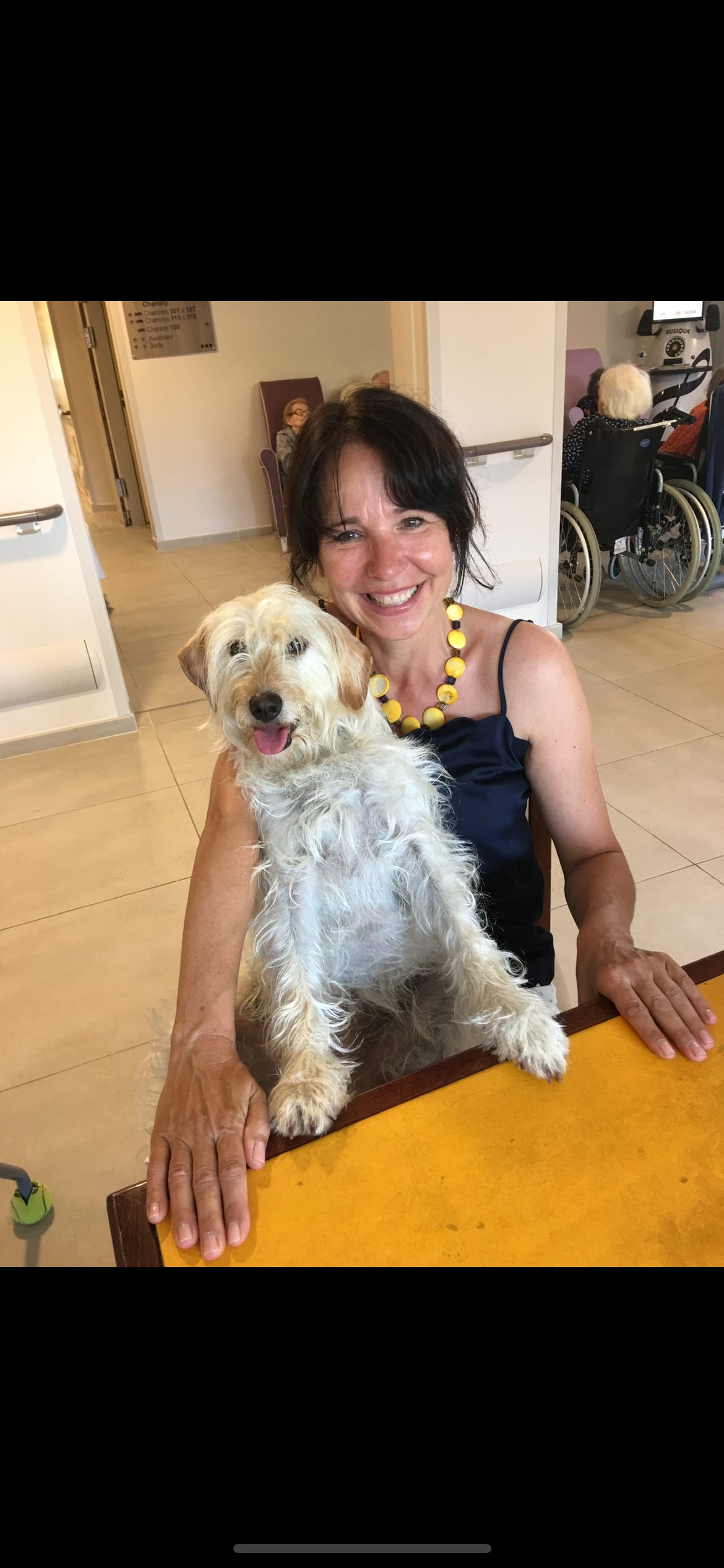 Claudia with therapy dog
